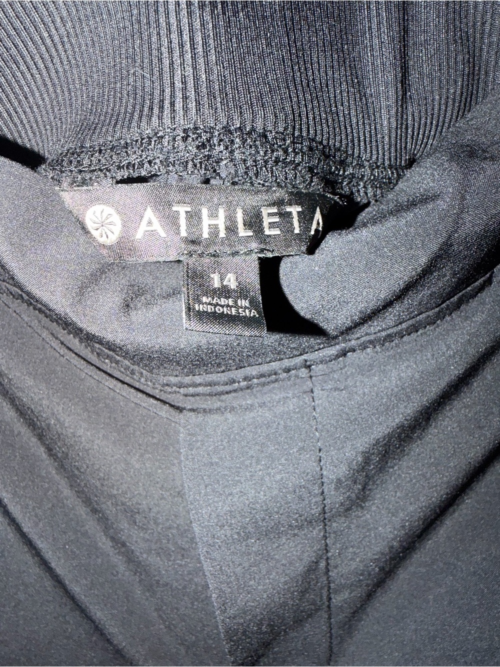 Athleta Black Cropped Stretch Ponte Pants - Picture 2 of 3